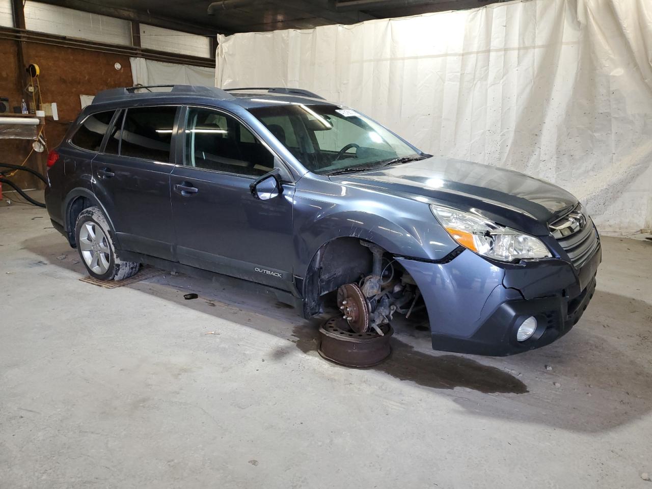 2013 Subaru Outback - Image 4