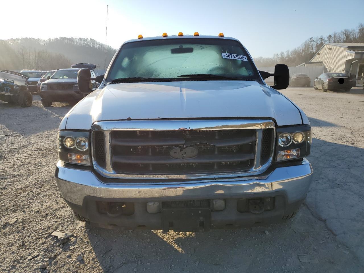 2004 Ford F250 - Image 5