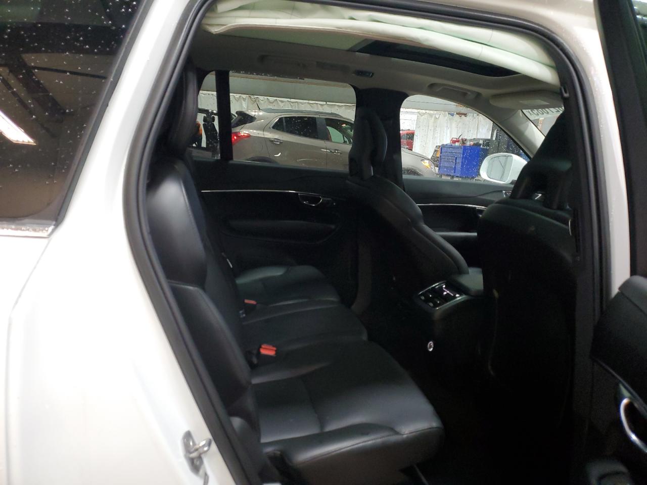 2020 Volvo XC90 - Image 11