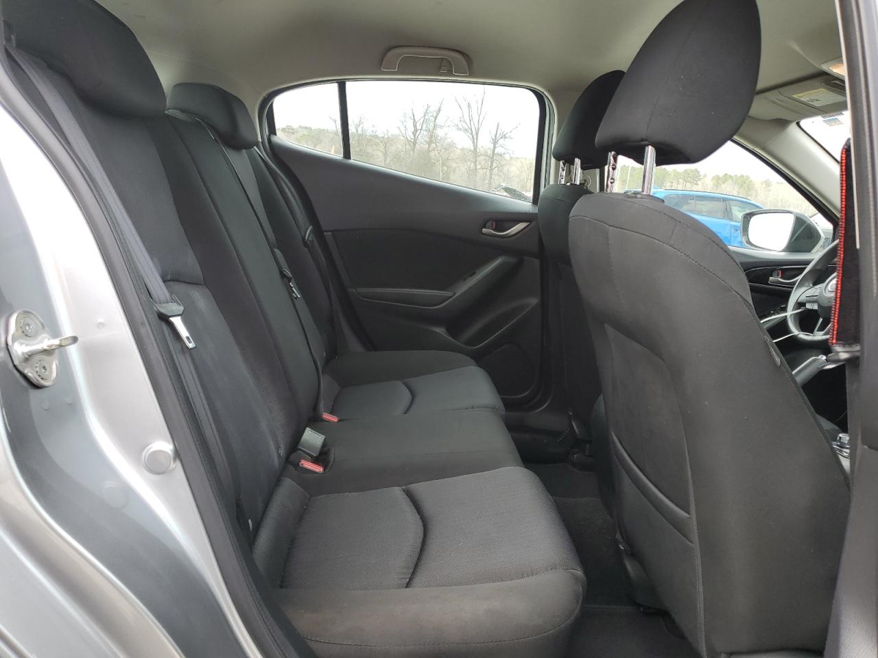 2016 Mazda 3 - Image 10