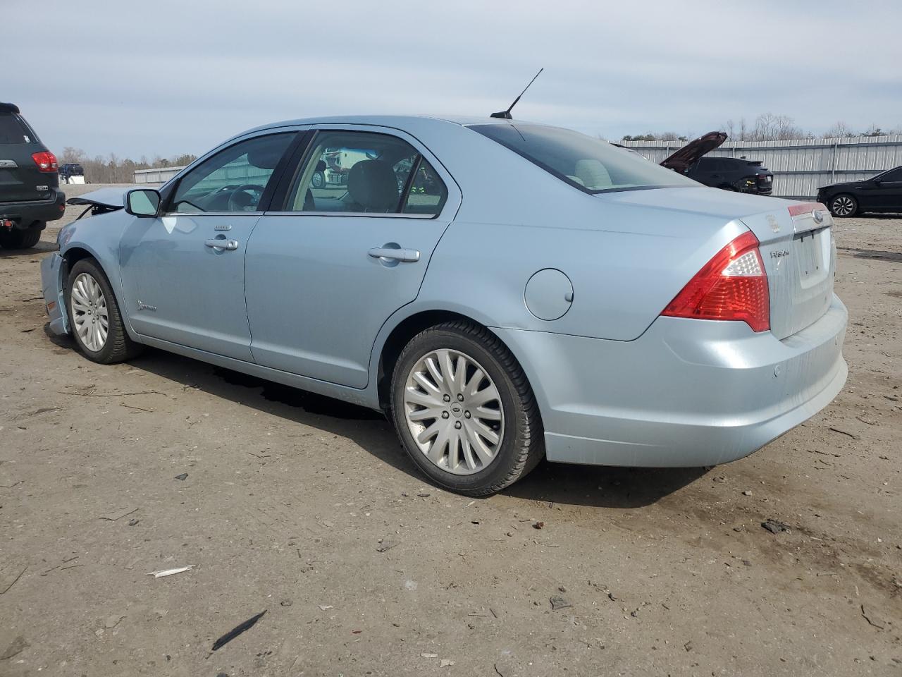 2011 Ford Fusion - Image 2