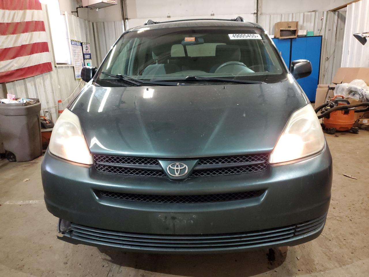2005 Toyota Sienna - Image 5