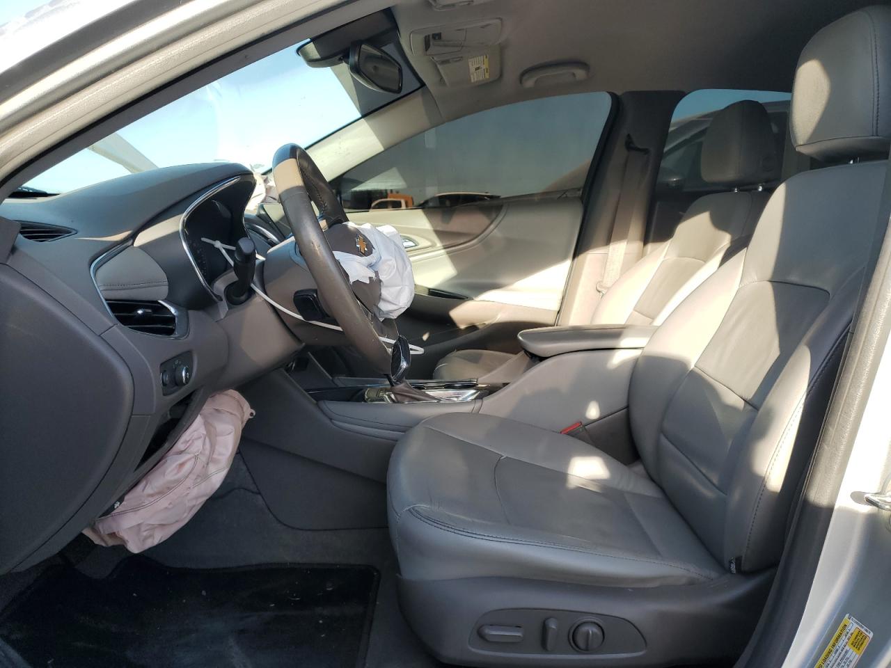 2017 Chevrolet Malibu - Image 7