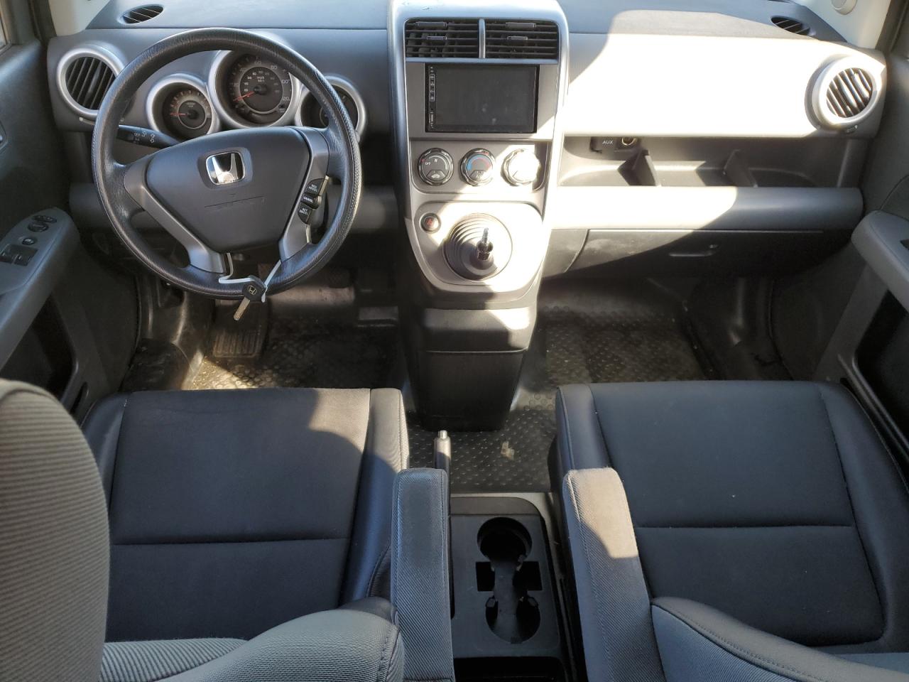 2005 Honda Element - Image 8