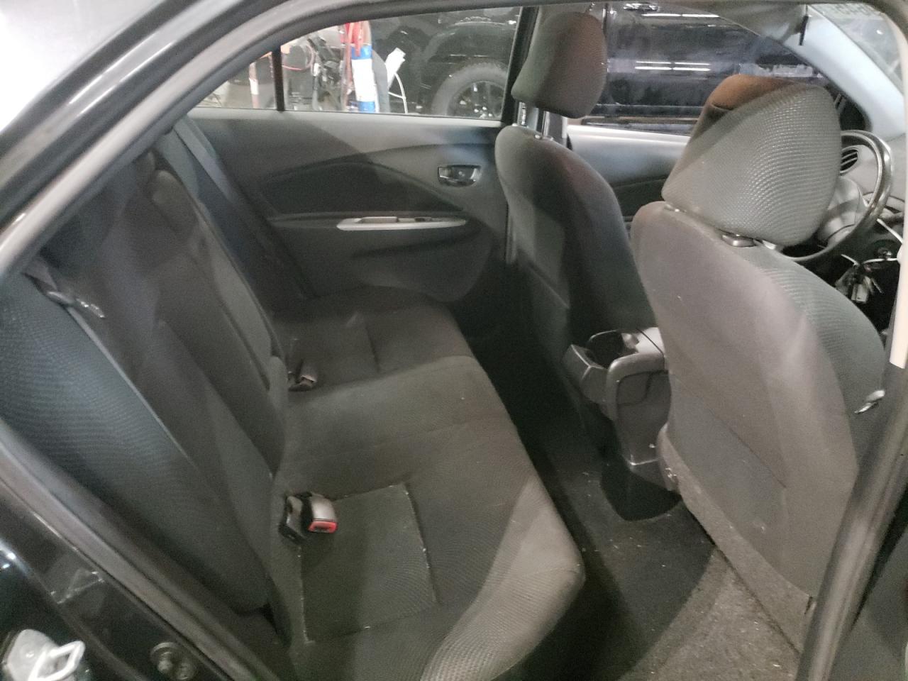2010 Toyota Yaris - Image 10