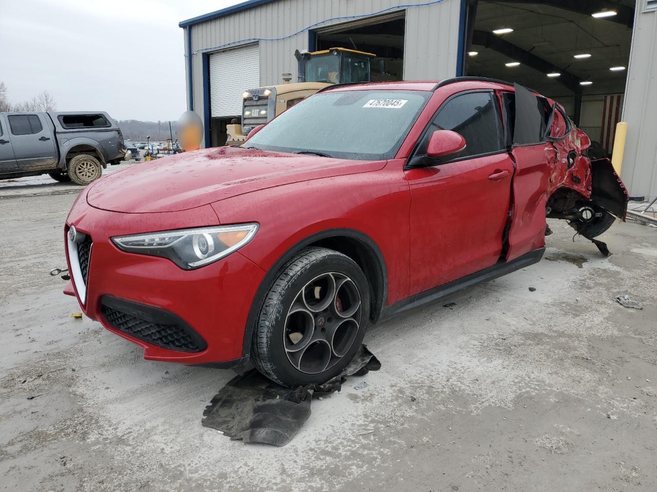 2018 Alfa Romeo Stelvio Sport продається в Cahokia Heights, IL - All Over