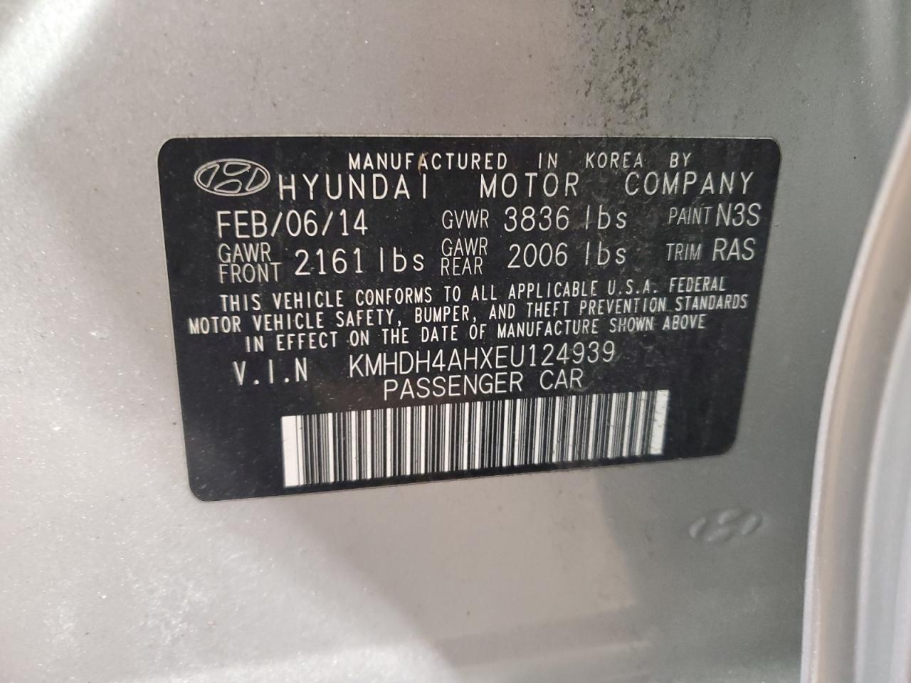 2014 Hyundai Elantra - Image 12