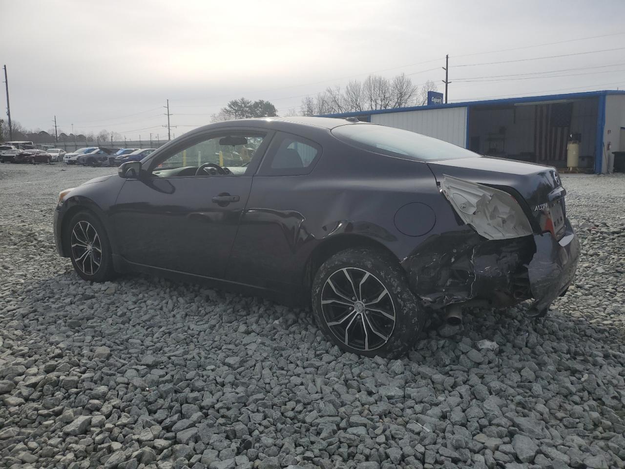 2012 Nissan Altima - Image 2