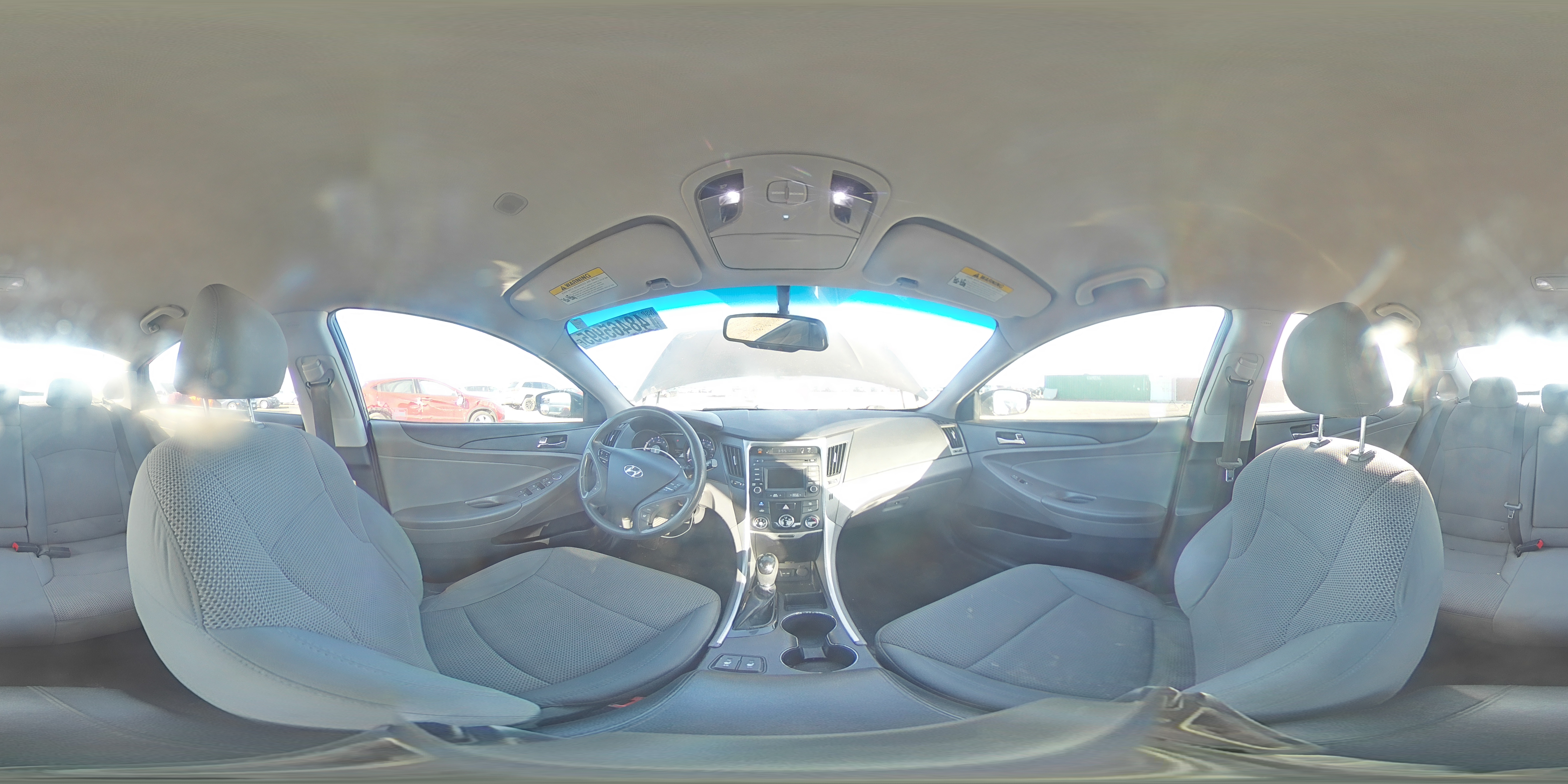 2014 Hyundai Sonata - Image 13
