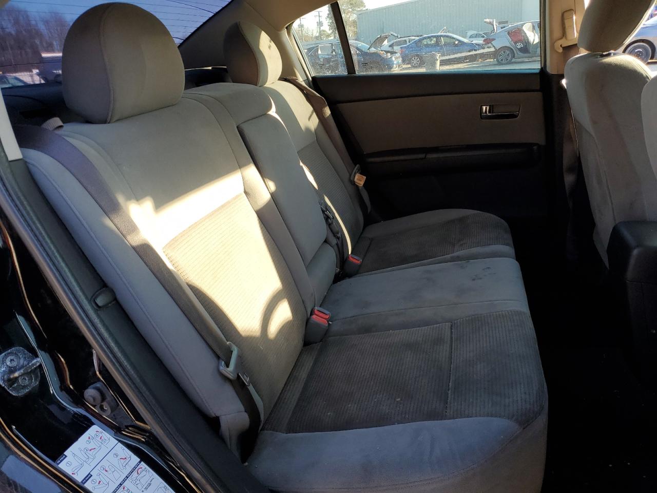 2011 Nissan Sentra - Image 10