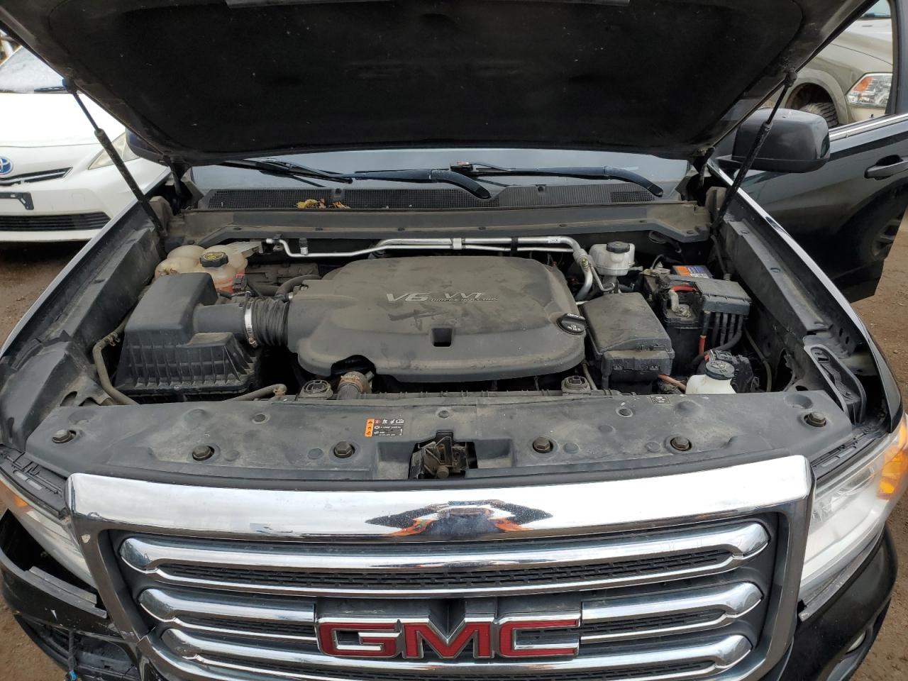2018 GMC Canyon - Image 11