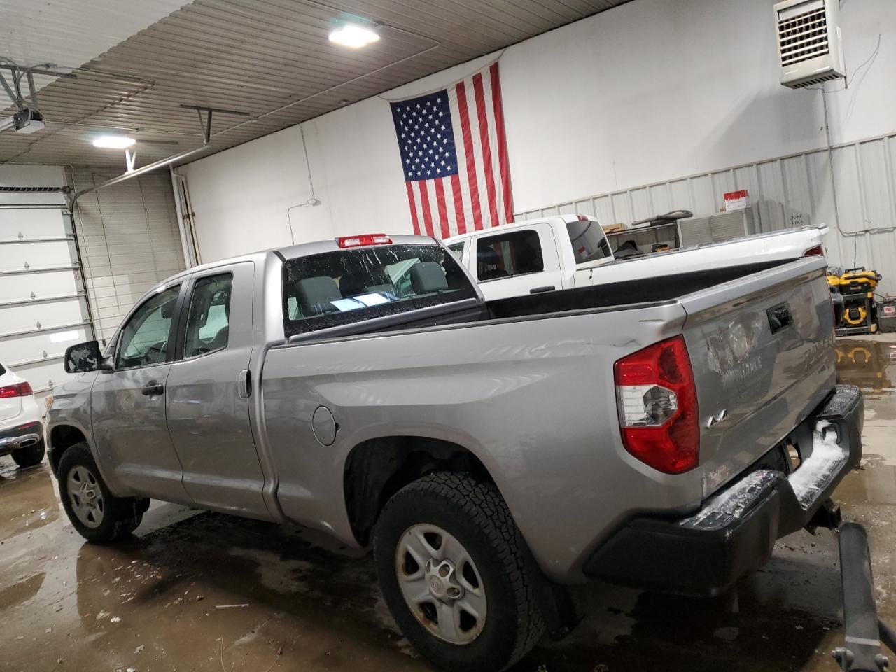 2014 Toyota Tundra - Image 2