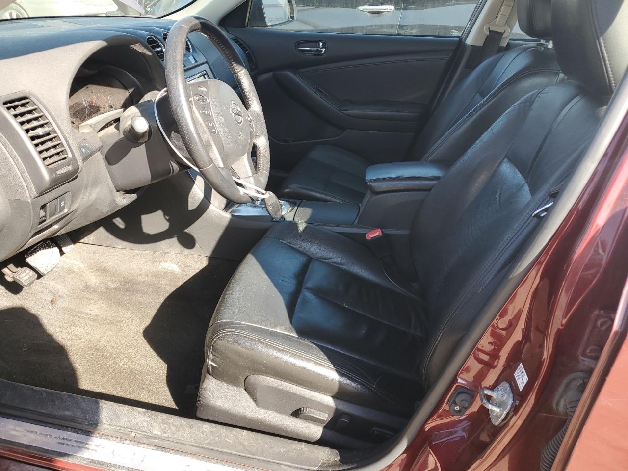 2010 Nissan Altima - Image 7