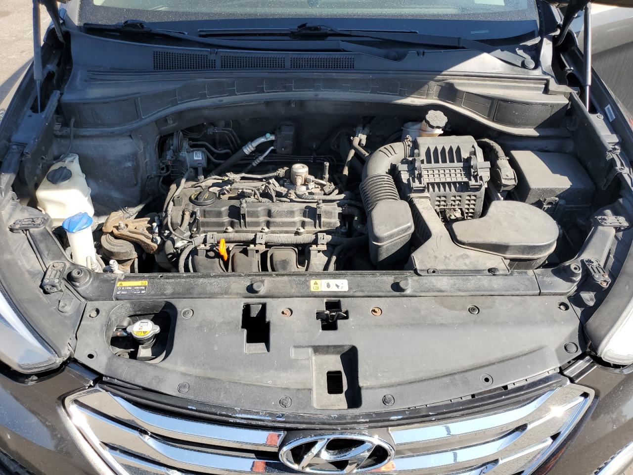2014 Hyundai Santa Fe - Image 12