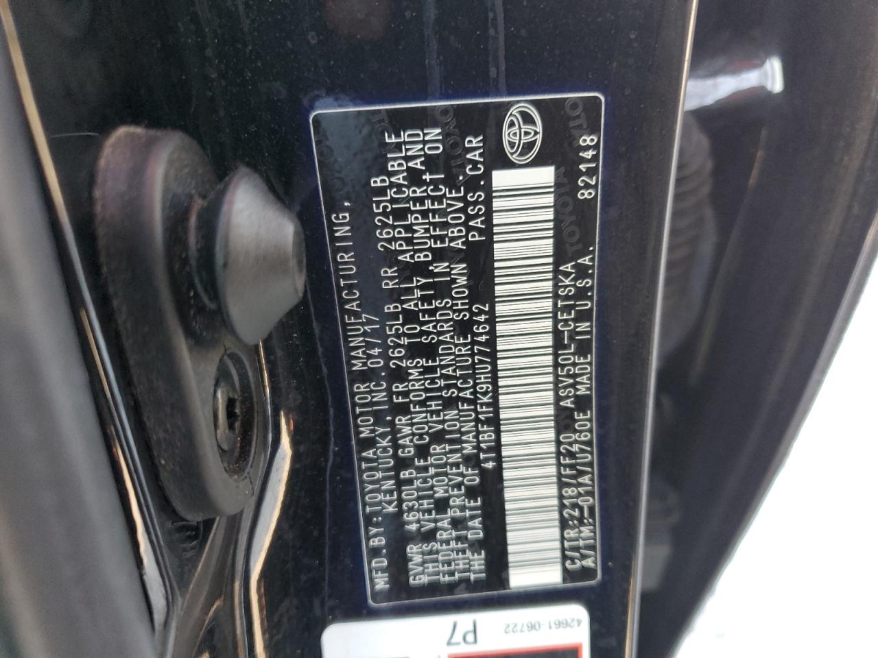 2017 Toyota Camry - Image 13