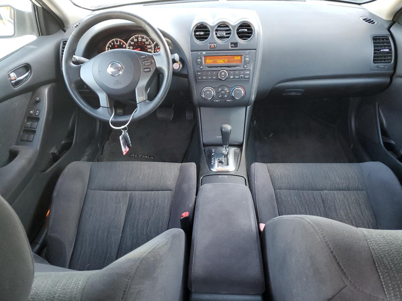 2011 Nissan Altima - Image 8