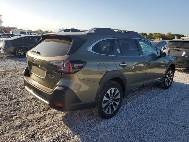  SUBARU OUTBACK 2024 Zielony