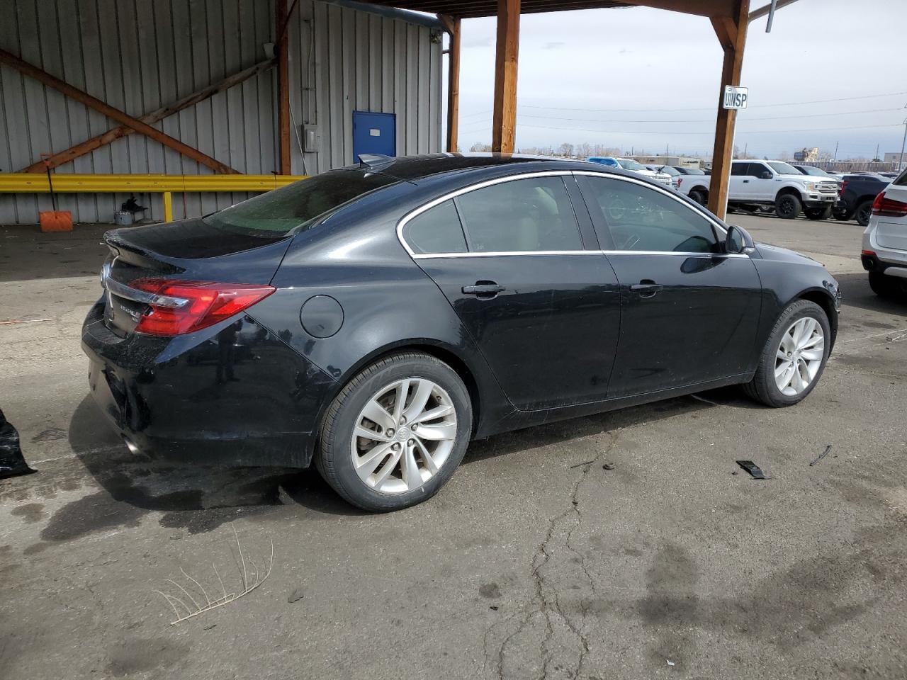 2016 Buick Regal - Image 3