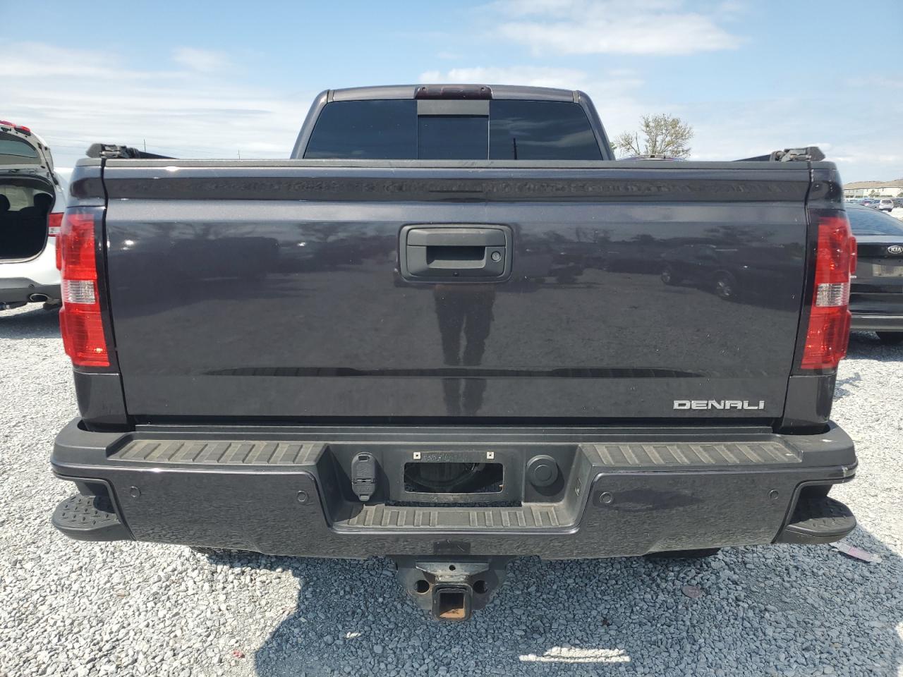 2015 GMC Sierra - Image 6