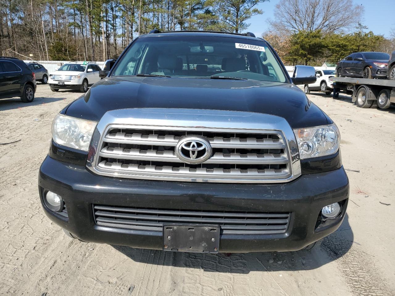 2014 Toyota Sequoia - Image 5
