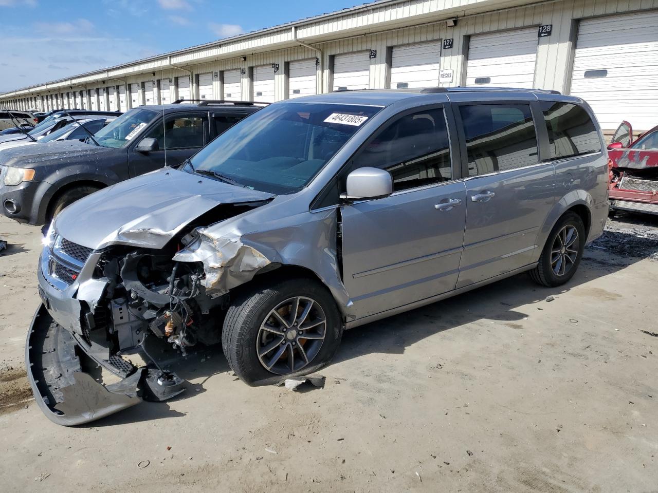 2017 Dodge Caravan - Image 1