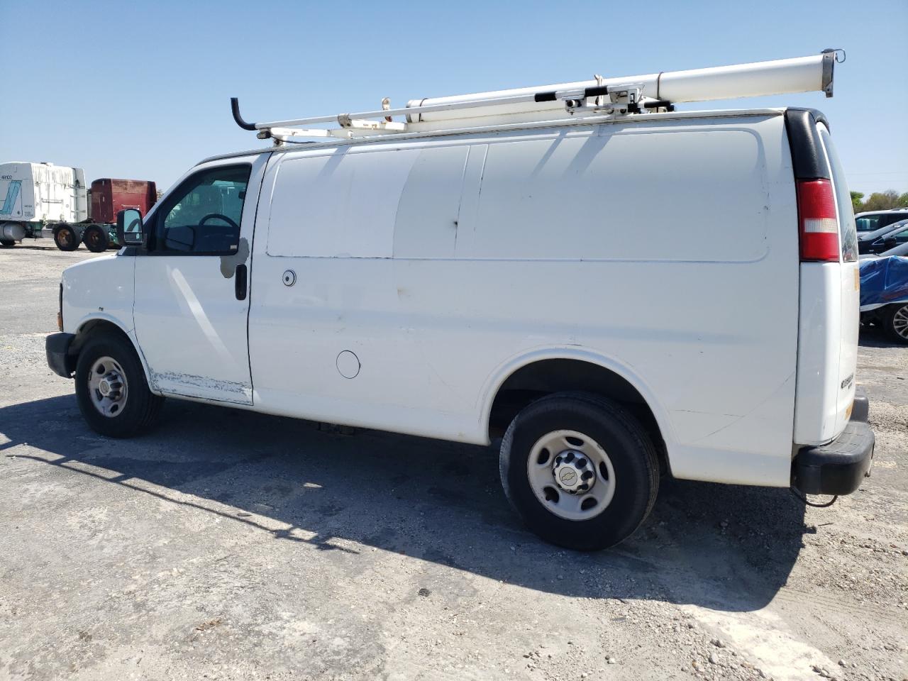 2012 Chevrolet Express - Image 2