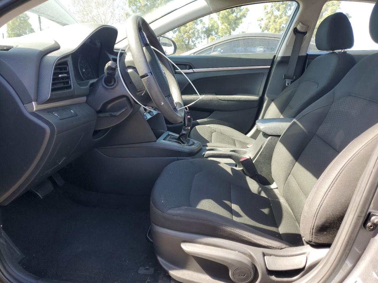 2019 Hyundai Elantra - Image 7