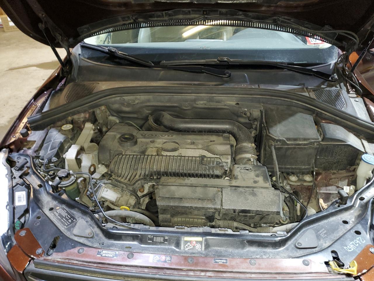 2015 Volvo XC60 - Image 12
