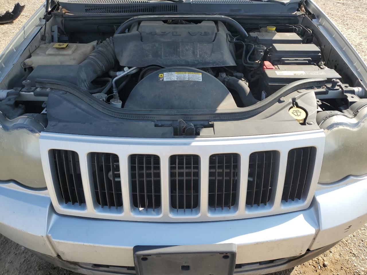2008 Jeep Grand Cherokee - Image 11