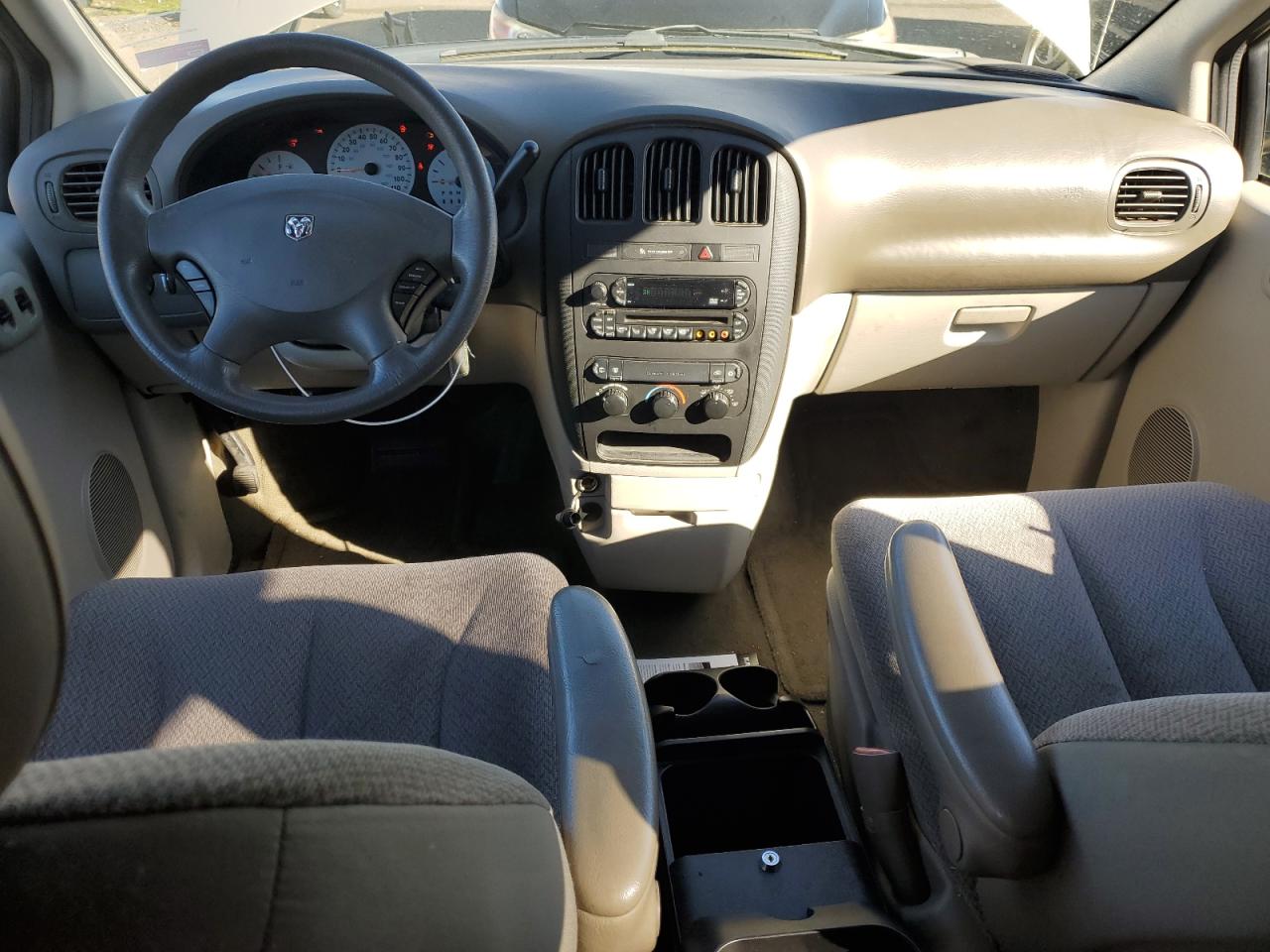 2006 Dodge Caravan - Image 8