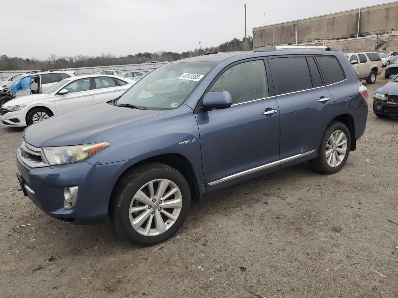 2013 Toyota Highlander - Image 1