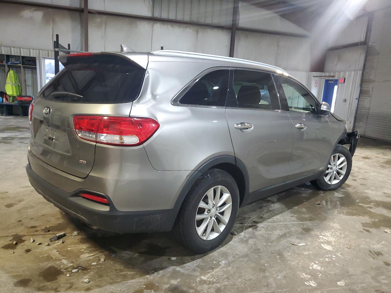 2016 Kia Sorento - Image 3