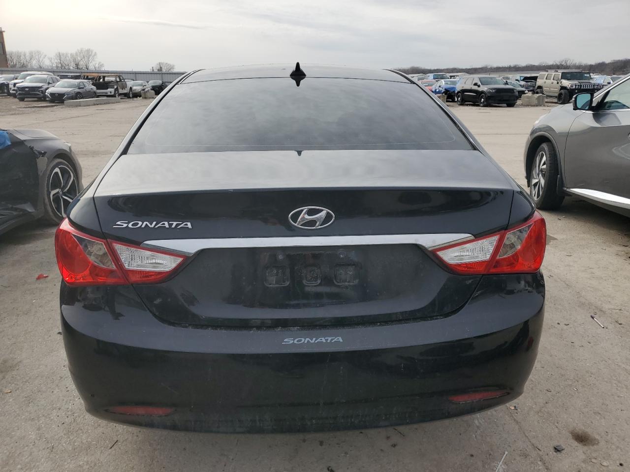 2013 Hyundai Sonata - Image 6
