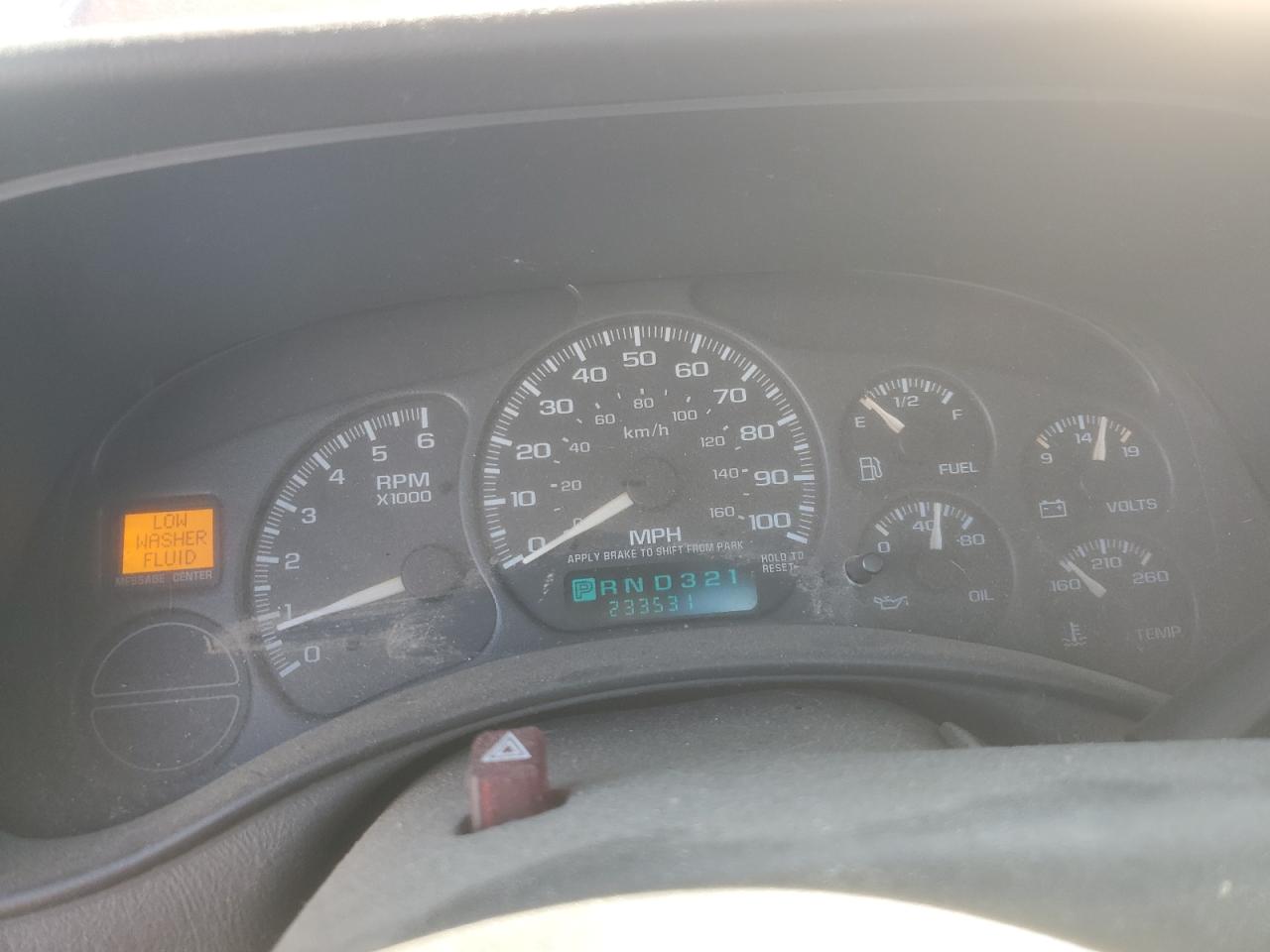 2002 Chevrolet Silverado - Image 9