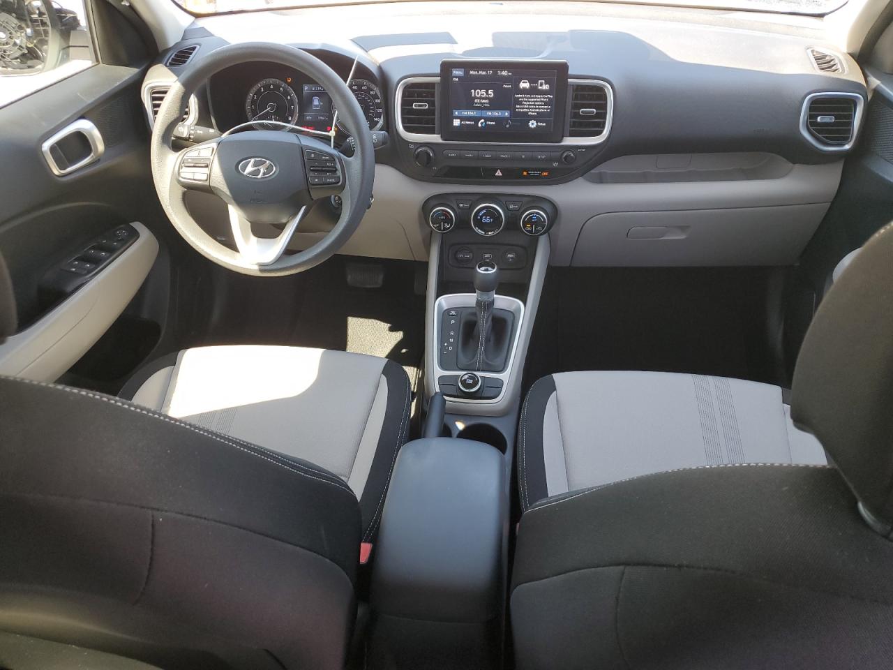 2020 Hyundai Venue - Image 8