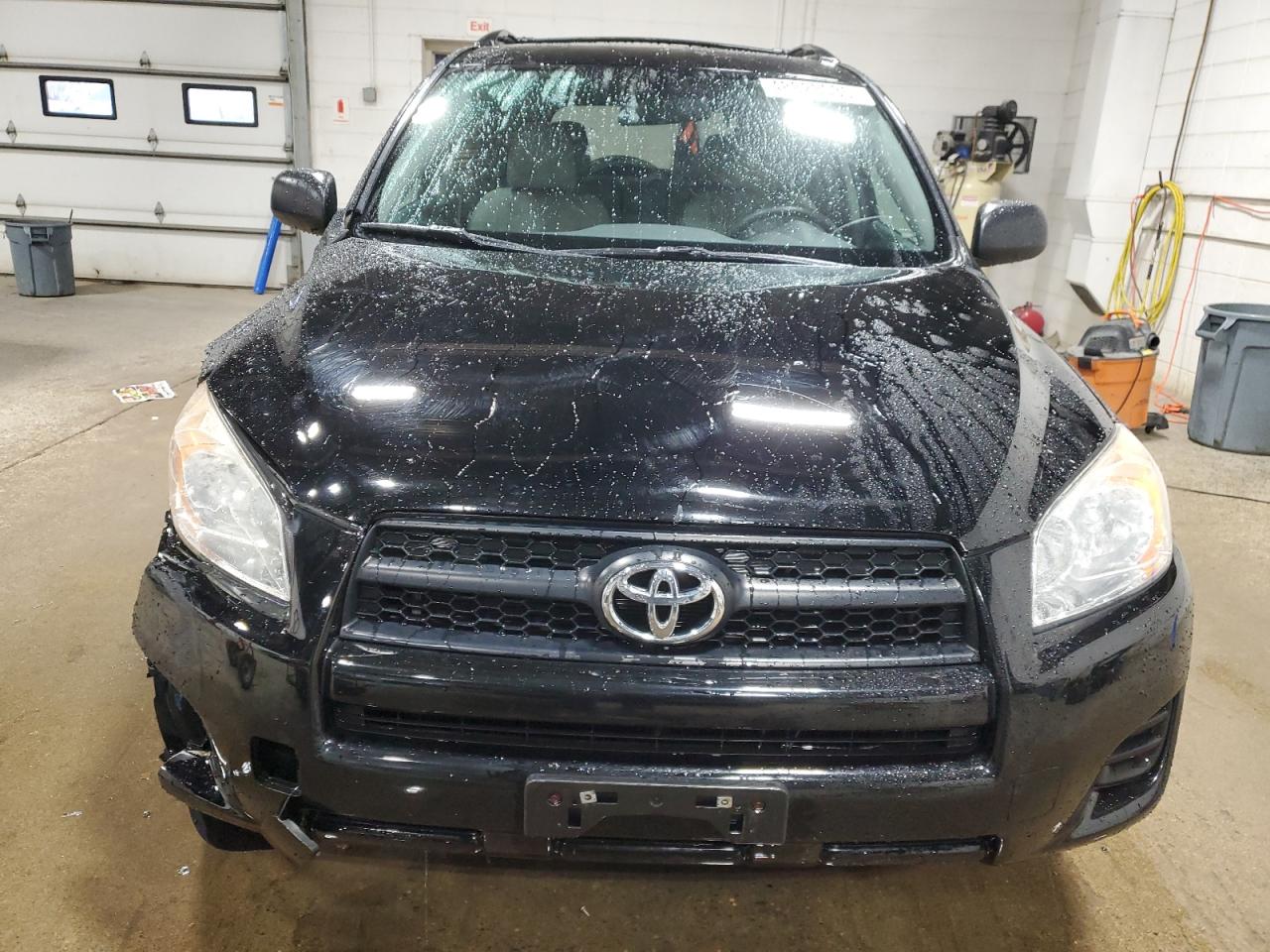 2012 Toyota RAV 4 - Image 5
