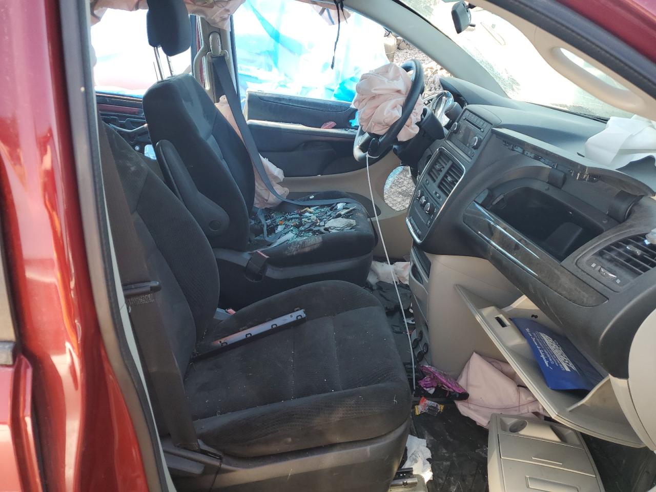 2016 Dodge Caravan - Image 7