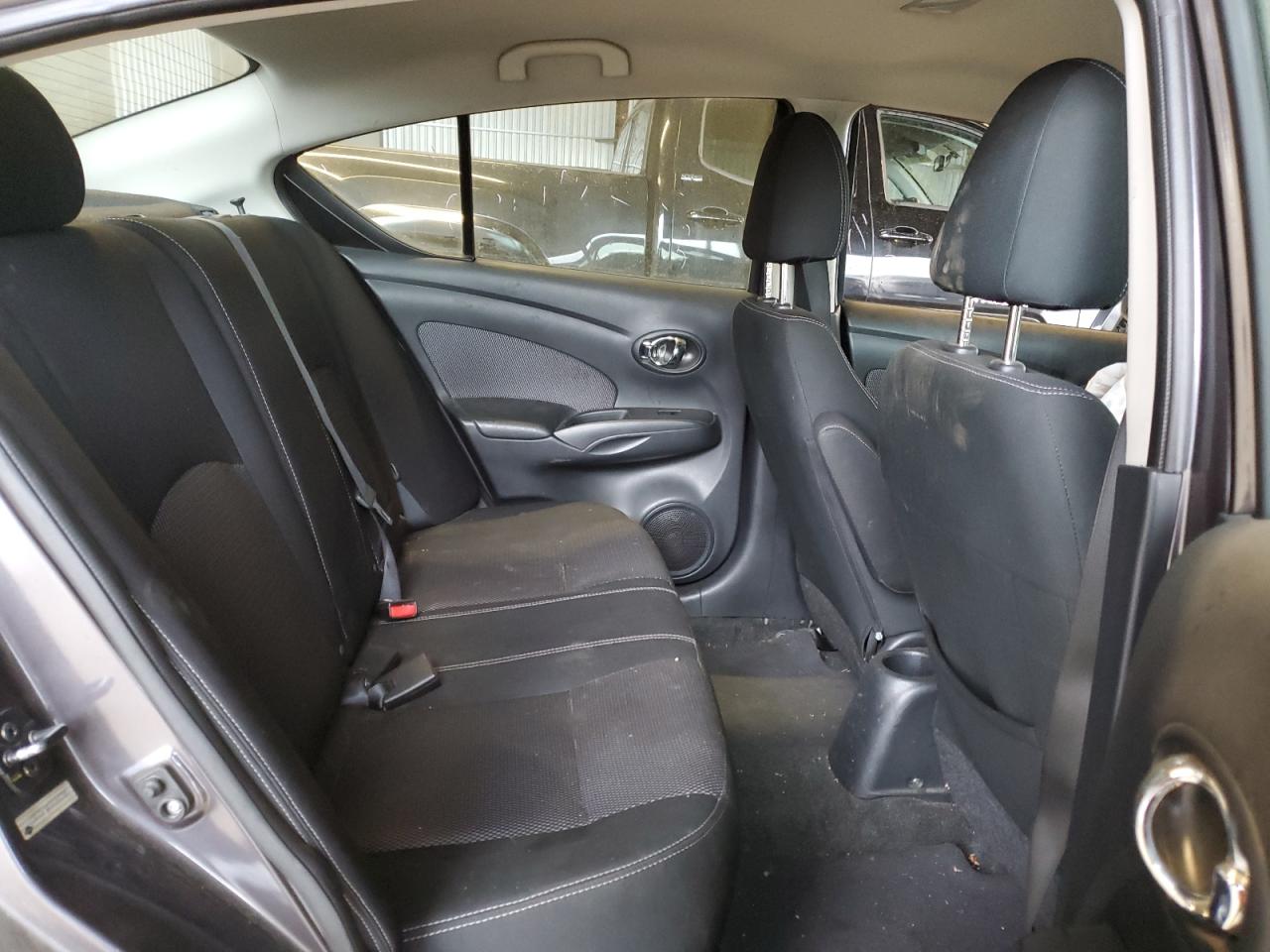 2015 Nissan Versa - Image 10