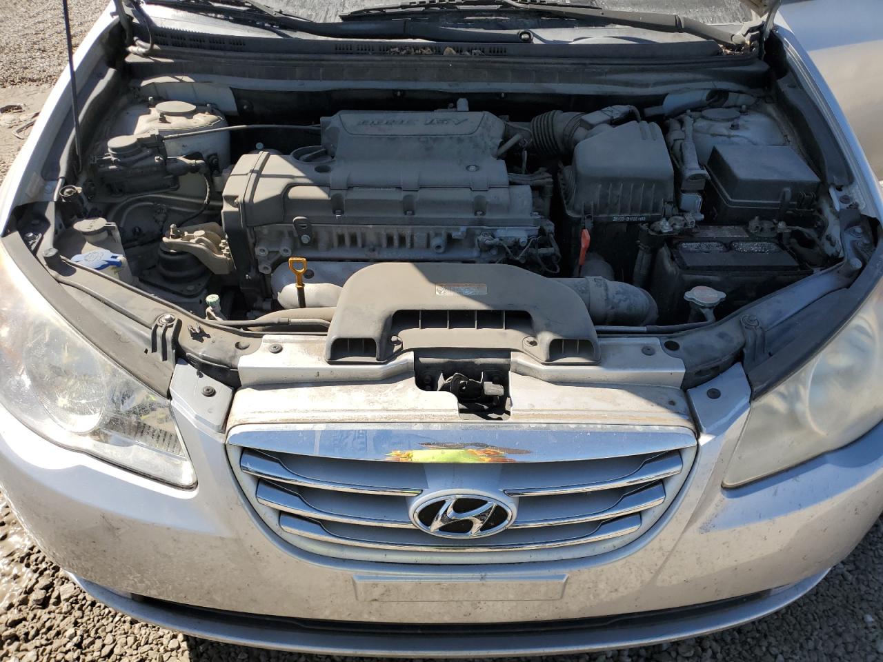 2010 Hyundai Elantra - Image 11