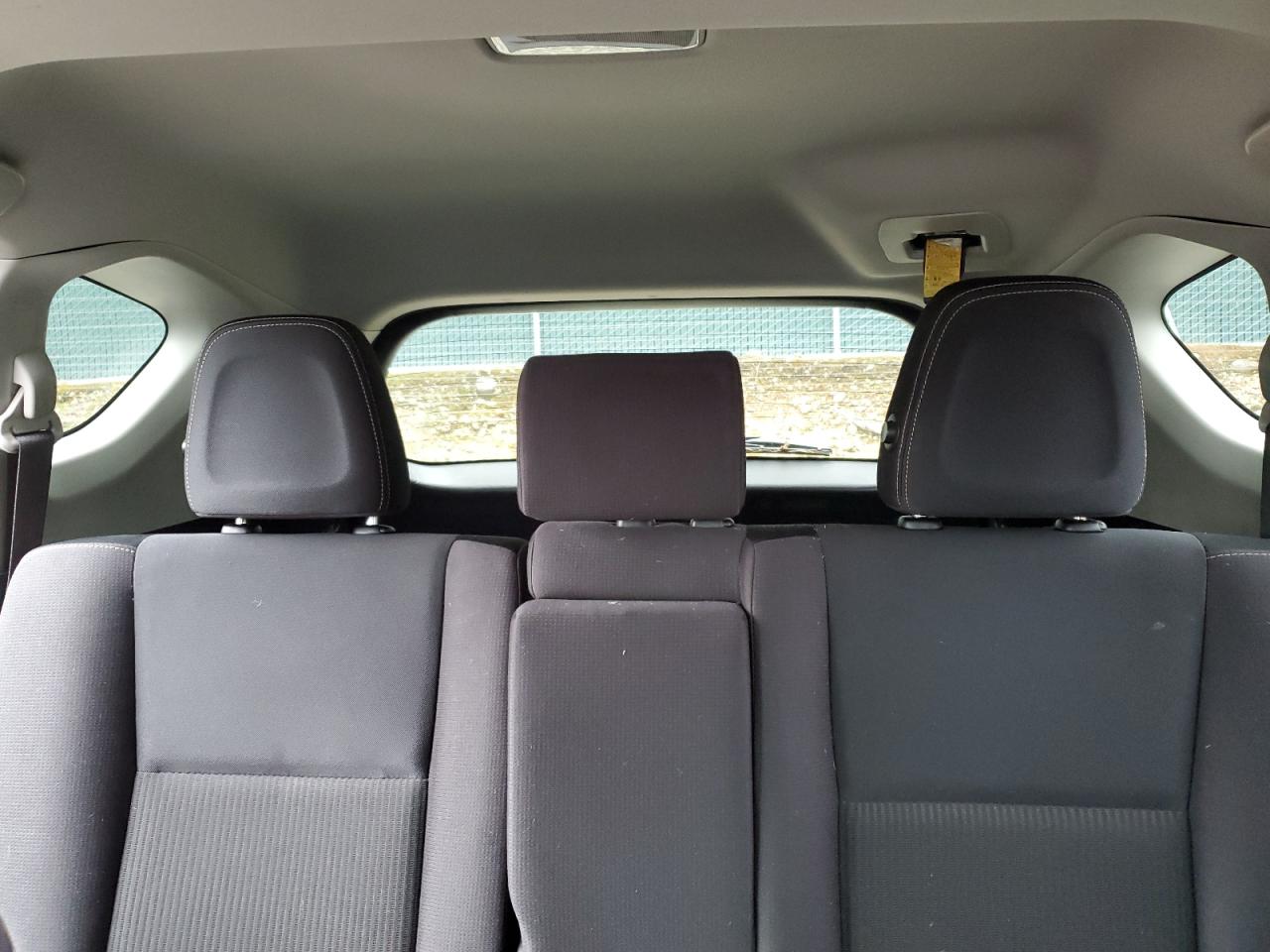 2015 Toyota RAV 4 - Image 10