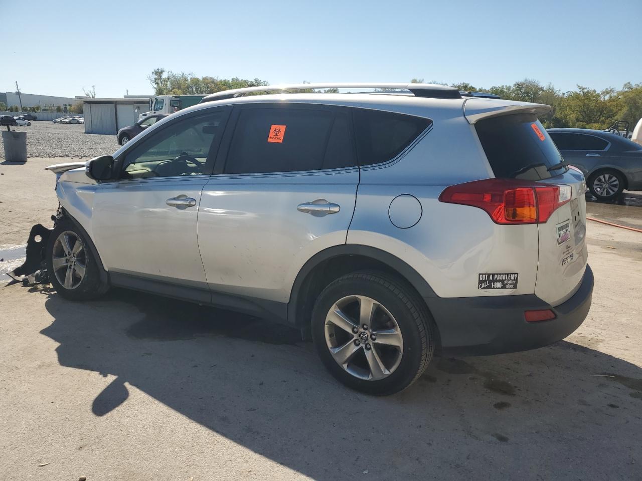 2015 Toyota RAV 4 - Image 2