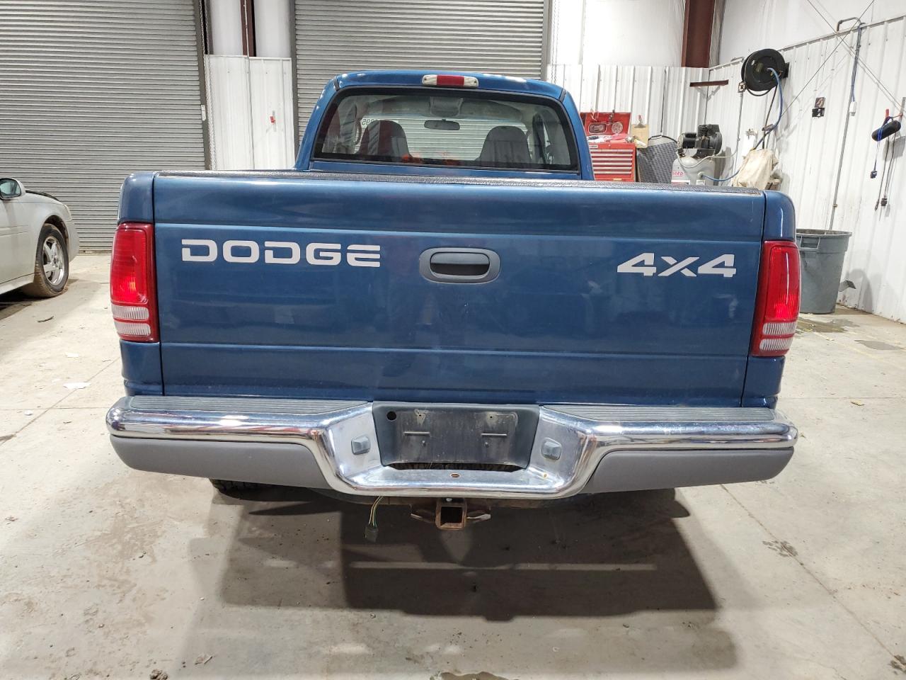 2002 Dodge Dakota Slt VIN: 1B7GG42N62S652834 Lot: 48002395