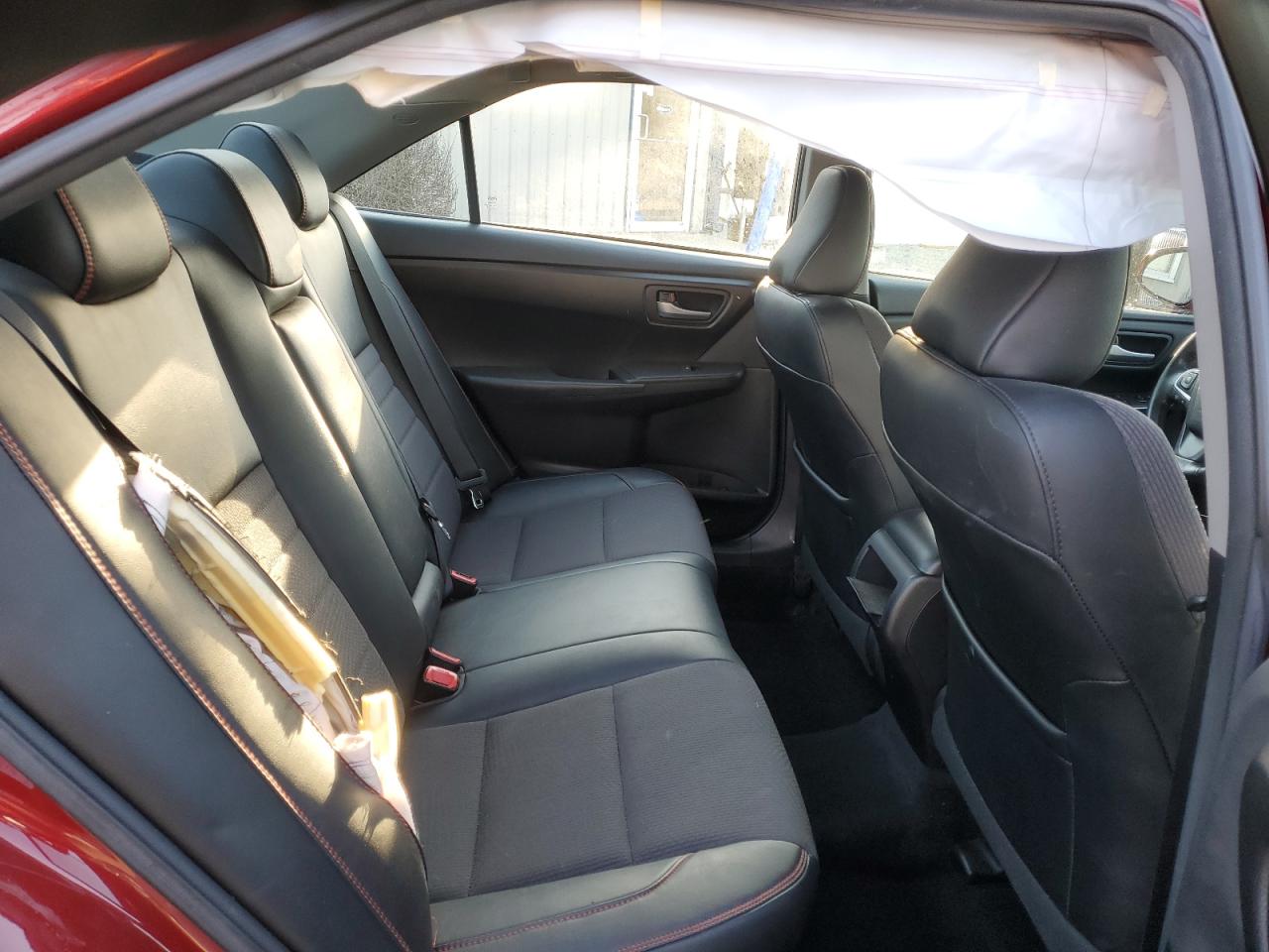 2016 Toyota Camry - Image 10