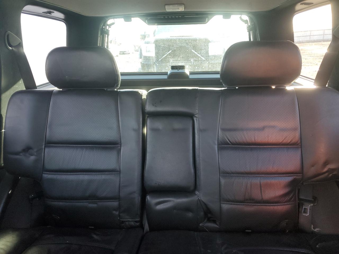 2002 Nissan Pathfinder - Image 10