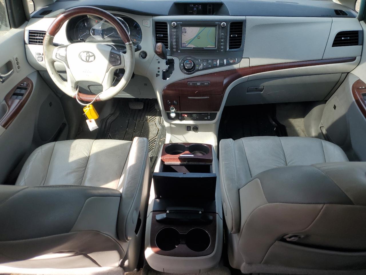 2012 Toyota Sienna - Image 8