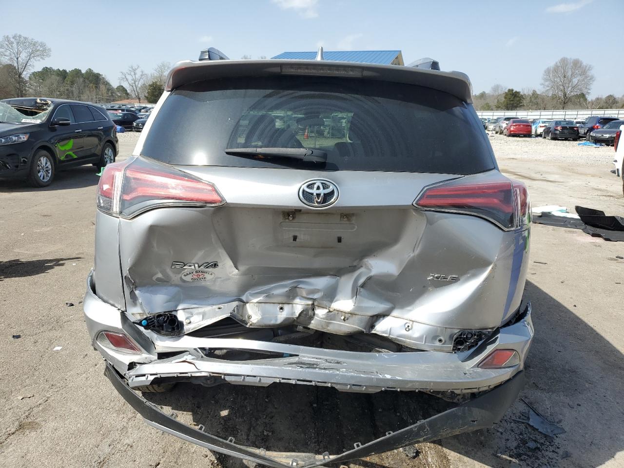 2017 Toyota RAV 4 - Image 6