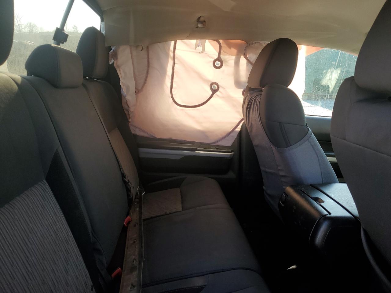 2014 Toyota Tundra - Image 10