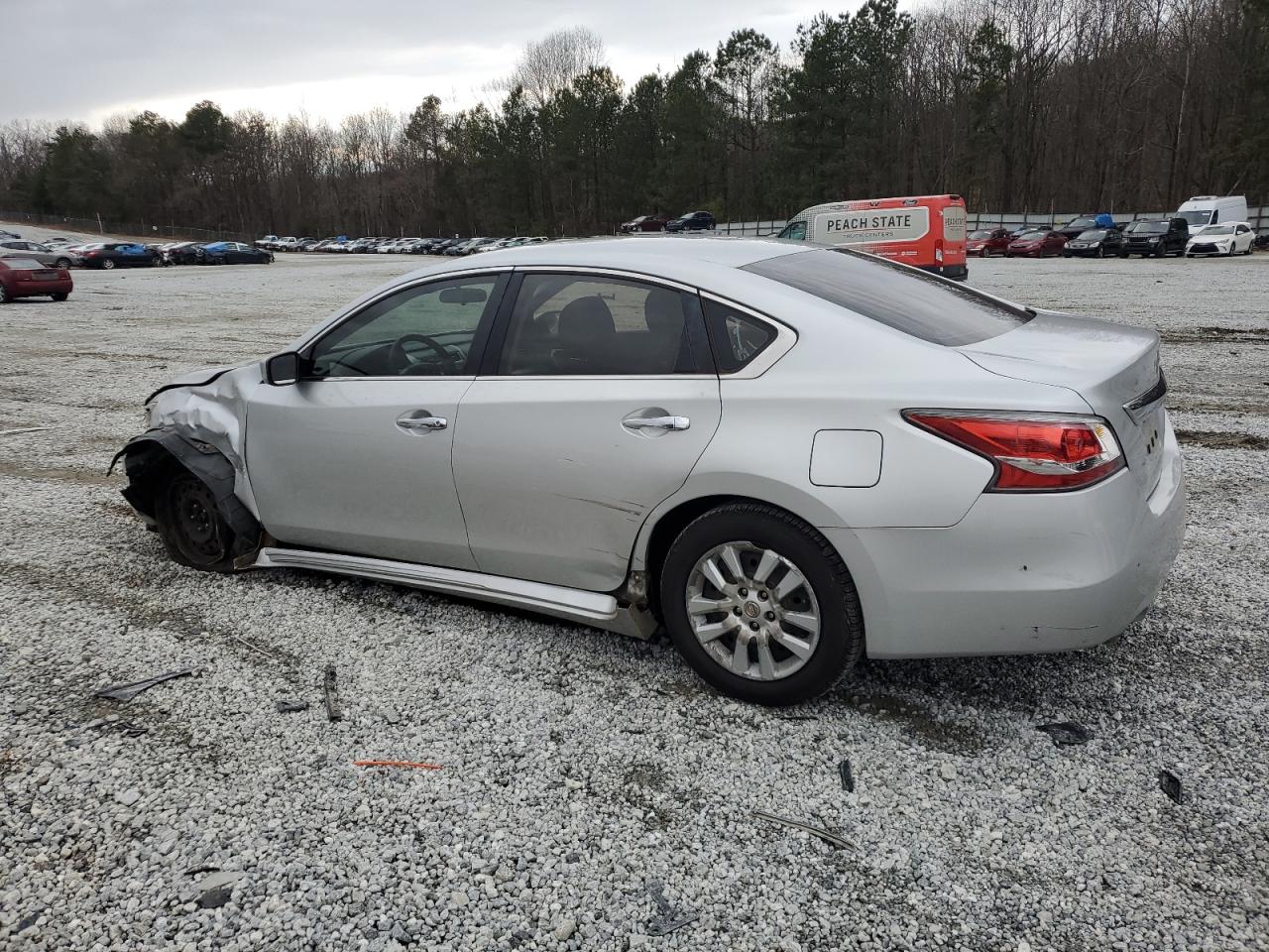 2015 Nissan Altima - Image 2