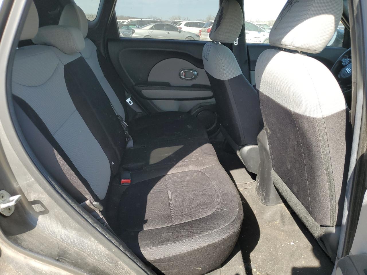 2015 Kia Soul - Image 11