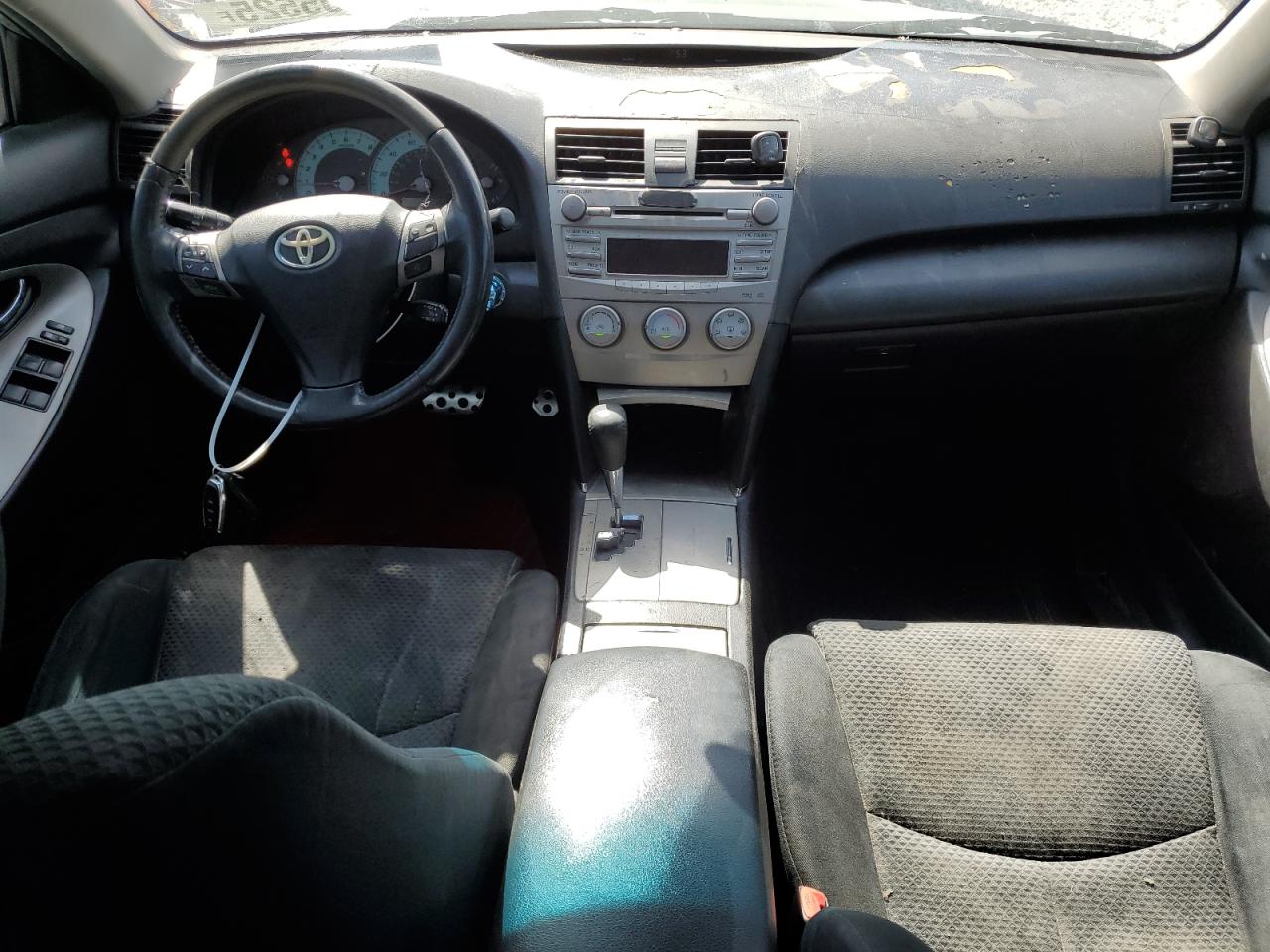 2011 Toyota Camry - Image 8